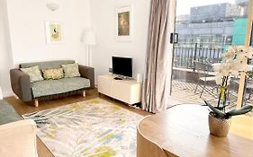 Elegant W1 Penthouse W Terrace Nr Oxford St W Helpful Informative Host